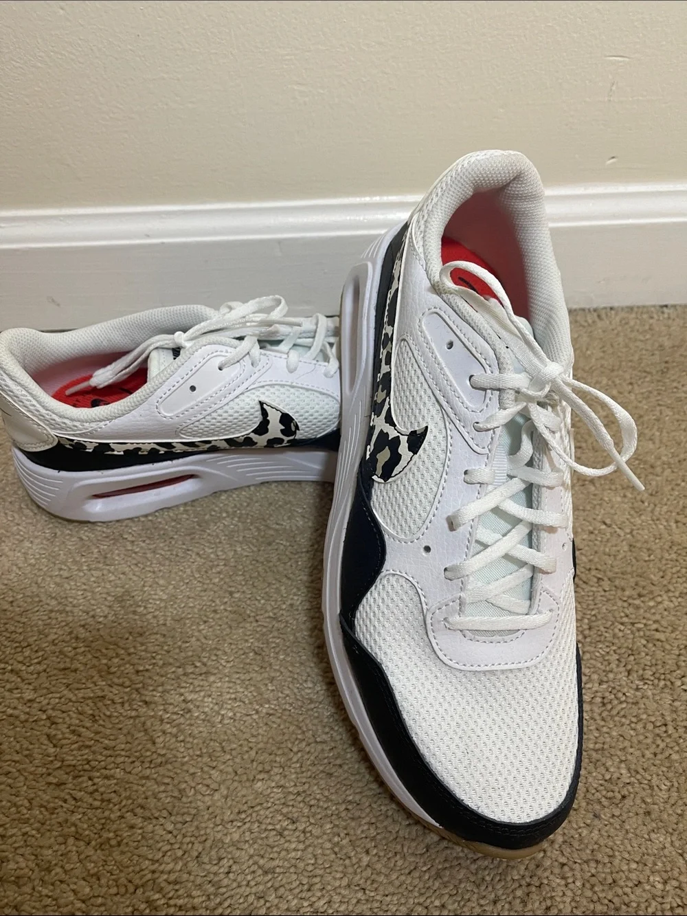 Nike Women's White Sneakers with Black and Leopard Swoosh Size 10